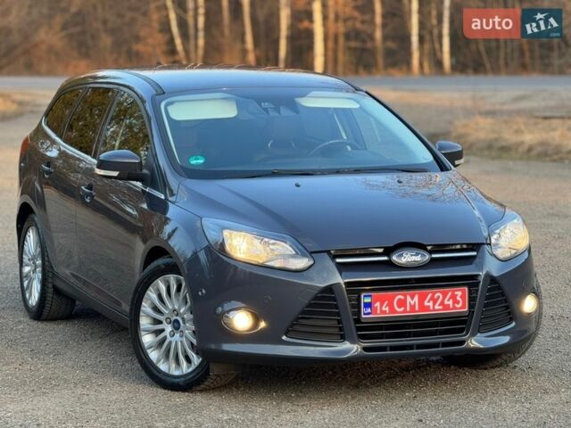 Серый Форд Фокус, объемом двигателя 1.6 л и пробегом 246 тыс. км за 8300 $, фото 5 на Automoto.ua