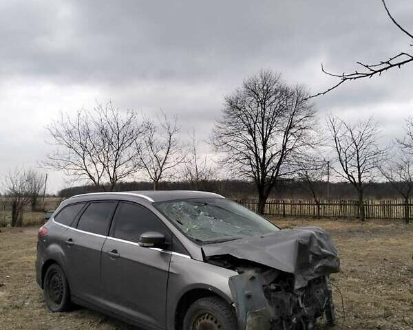 Серый Форд Фокус, объемом двигателя 1.6 л и пробегом 250 тыс. км за 2200 $, фото 6 на Automoto.ua