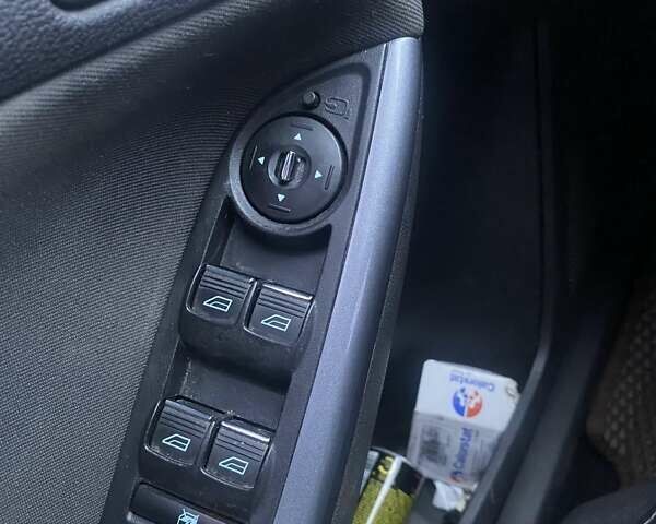 Сірий Форд Фокус, об'ємом двигуна 1.6 л та пробігом 440 тис. км за 7200 $, фото 4 на Automoto.ua