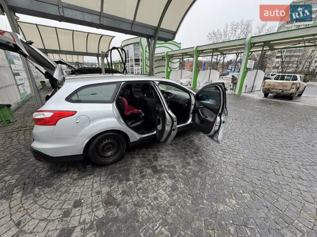 Сірий Форд Фокус, об'ємом двигуна 1.6 л та пробігом 230 тис. км за 5900 $, фото 10 на Automoto.ua
