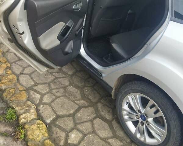 Серый Форд Фокус, объемом двигателя 1.6 л и пробегом 240 тыс. км за 7500 $, фото 8 на Automoto.ua