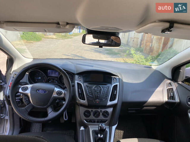 Серый Форд Фокус, объемом двигателя 0 л и пробегом 224 тыс. км за 8500 $, фото 7 на Automoto.ua