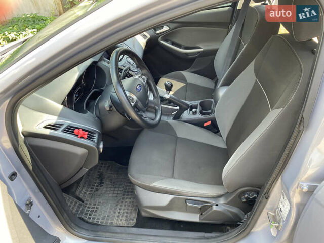 Серый Форд Фокус, объемом двигателя 0 л и пробегом 224 тыс. км за 8500 $, фото 9 на Automoto.ua