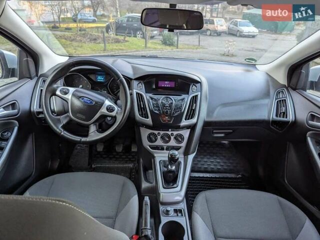 Форд Фокус 2012 у Рівному на Automoto.ua Сірий Форд Фокус, об'ємом двигуна 1.56 л та пробігом 241 тис. км за 7500 $, фото 9 на Automoto.ua