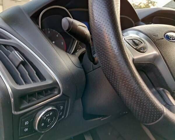 Сірий Форд Фокус, об'ємом двигуна 1.56 л та пробігом 262 тис. км за 7750 $, фото 14 на Automoto.ua