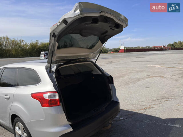 Серый Форд Фокус, объемом двигателя 1.6 л и пробегом 236 тыс. км за 7800 $, фото 6 на Automoto.ua