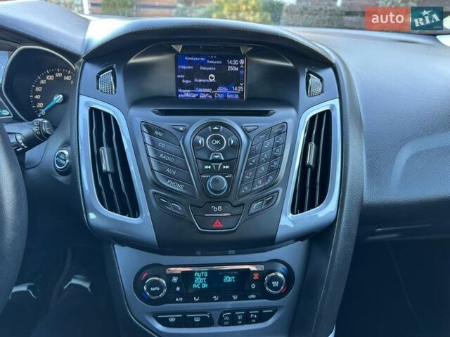 Сірий Форд Фокус, об'ємом двигуна 1.6 л та пробігом 227 тис. км за 8150 $, фото 73 на Automoto.ua