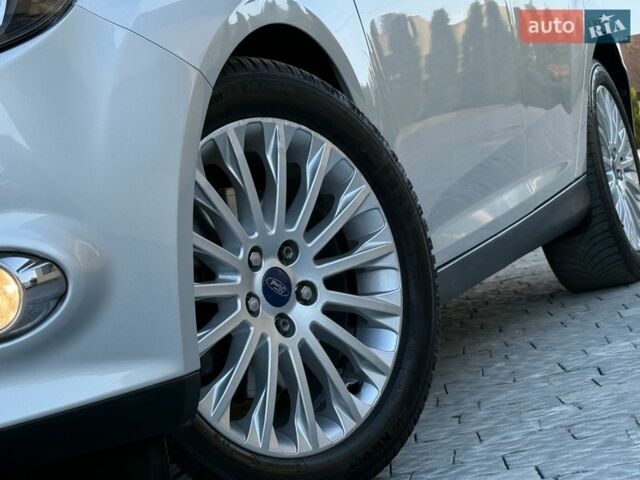 Серый Форд Фокус, объемом двигателя 1.6 л и пробегом 201 тыс. км за 7900 $, фото 11 на Automoto.ua