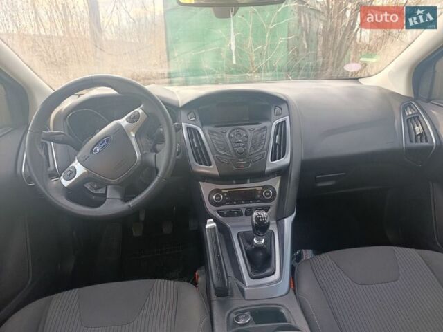 Сірий Форд Фокус, об'ємом двигуна 1.6 л та пробігом 245 тис. км за 6750 $, фото 11 на Automoto.ua