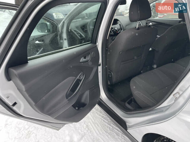 Серый Форд Фокус, объемом двигателя 2 л и пробегом 191 тыс. км за 8700 $, фото 27 на Automoto.ua