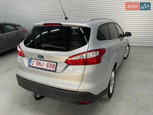 Сірий Форд Фокус, об'ємом двигуна 1.6 л та пробігом 242 тис. км за 8450 $, фото 48 на Automoto.ua