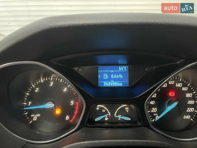 Серый Форд Фокус, объемом двигателя 1.6 л и пробегом 248 тыс. км за 7999 $, фото 28 на Automoto.ua