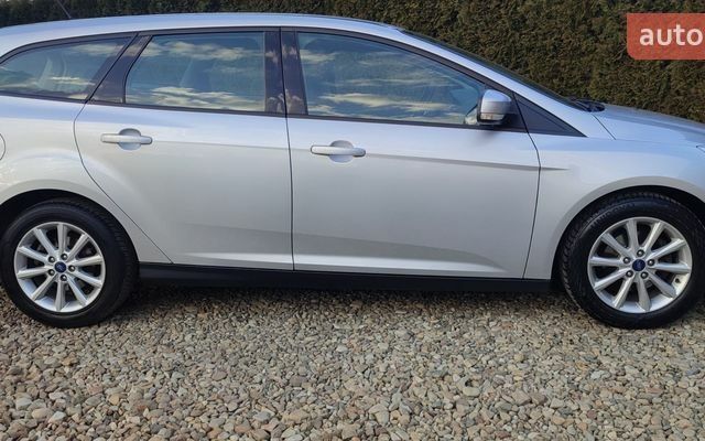 Серый Форд Фокус, объемом двигателя 1.6 л и пробегом 244 тыс. км за 7200 $, фото 7 на Automoto.ua