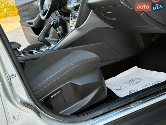 Серый Форд Фокус, объемом двигателя 0 л и пробегом 201 тыс. км за 7650 $, фото 66 на Automoto.ua