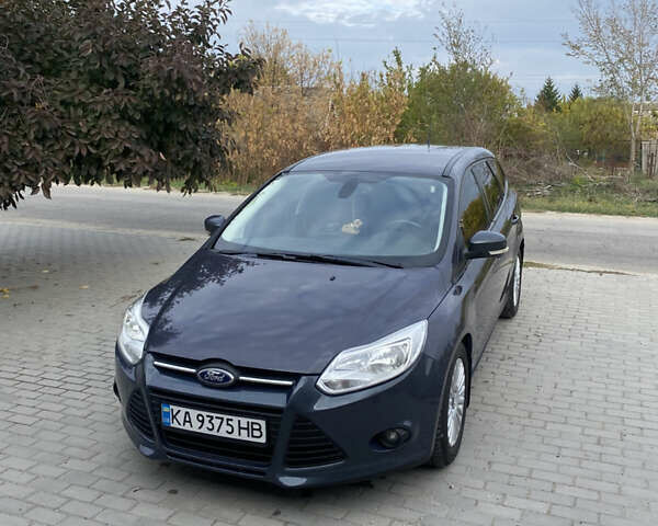 Форд Фокус 2012 в Запорожье на Automoto.ua Серый Форд Фокус, объемом двигателя 1.56 л и пробегом 292 тыс. км за 7550 $, фото 1 на Automoto.ua