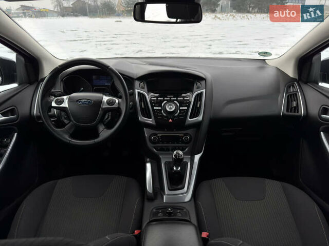 Сірий Форд Фокус, об'ємом двигуна 1.6 л та пробігом 246 тис. км за 8800 $, фото 71 на Automoto.ua