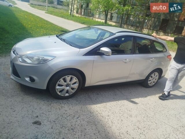 Серый Форд Фокус, объемом двигателя 1.6 л и пробегом 294 тыс. км за 7800 $, фото 6 на Automoto.ua