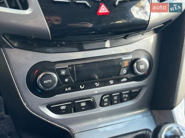 Серый Форд Фокус, объемом двигателя 1.6 л и пробегом 172 тыс. км за 6950 $, фото 52 на Automoto.ua