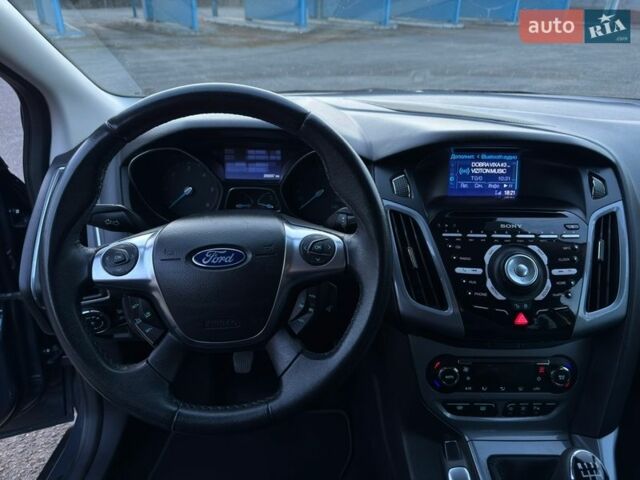 Серый Форд Фокус, объемом двигателя 1.6 л и пробегом 246 тыс. км за 8300 $, фото 64 на Automoto.ua