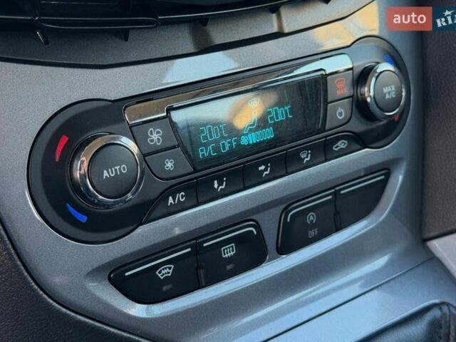 Сірий Форд Фокус, об'ємом двигуна 1.6 л та пробігом 226 тис. км за 8500 $, фото 51 на Automoto.ua