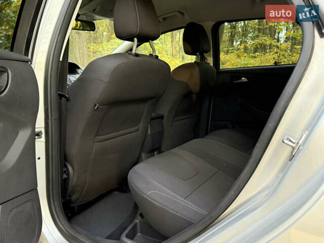 Серый Форд Фокус, объемом двигателя 2 л и пробегом 265 тыс. км за 6900 $, фото 40 на Automoto.ua