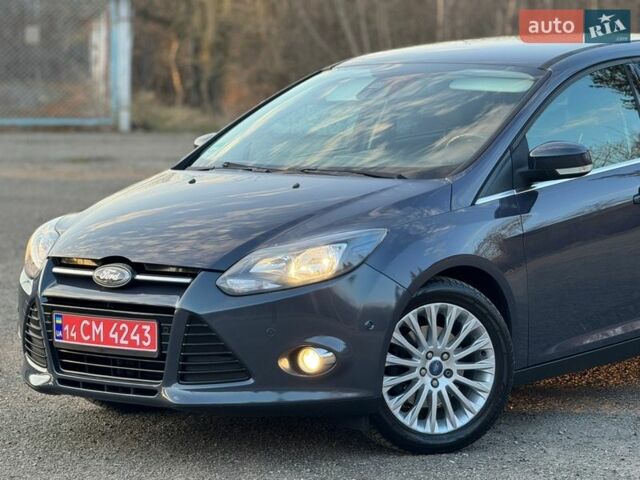 Серый Форд Фокус, объемом двигателя 1.6 л и пробегом 246 тыс. км за 8300 $, фото 4 на Automoto.ua