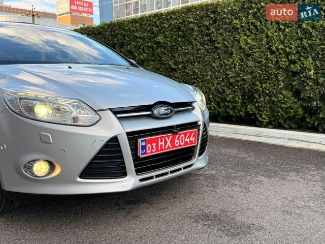 Сірий Форд Фокус, об'ємом двигуна 1.6 л та пробігом 250 тис. км за 8200 $, фото 3 на Automoto.ua