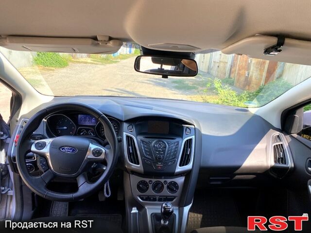 Сірий Форд Фокус, об'ємом двигуна 1.6 л та пробігом 225 тис. км за 8500 $, фото 9 на Automoto.ua