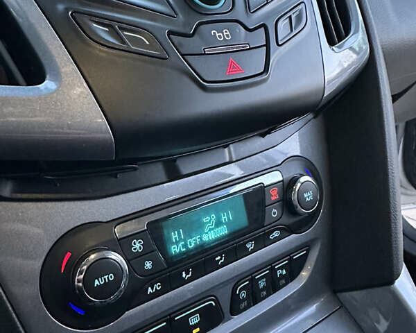 Сірий Форд Фокус, об'ємом двигуна 1.6 л та пробігом 158 тис. км за 7200 $, фото 37 на Automoto.ua