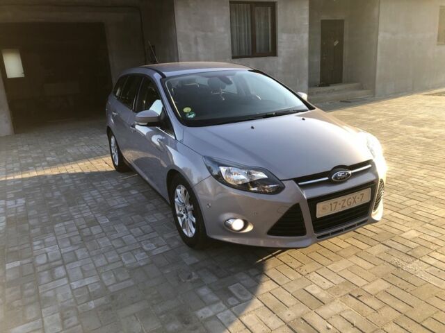 Сірий Форд Фокус, об'ємом двигуна 1.6 л та пробігом 283 тис. км за 8700 $, фото 1 на Automoto.ua