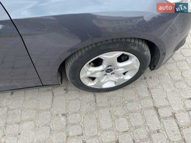 Серый Форд Фокус, объемом двигателя 1.6 л и пробегом 260 тыс. км за 7200 $, фото 13 на Automoto.ua