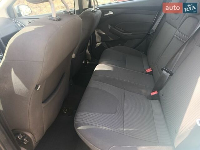 Сірий Форд Фокус, об'ємом двигуна 1.6 л та пробігом 245 тис. км за 6750 $, фото 13 на Automoto.ua