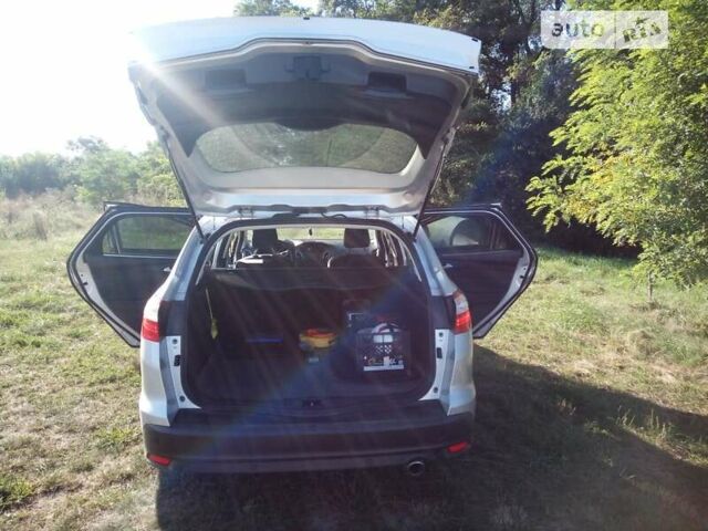 Сірий Форд Фокус, об'ємом двигуна 2 л та пробігом 239 тис. км за 8200 $, фото 2 на Automoto.ua