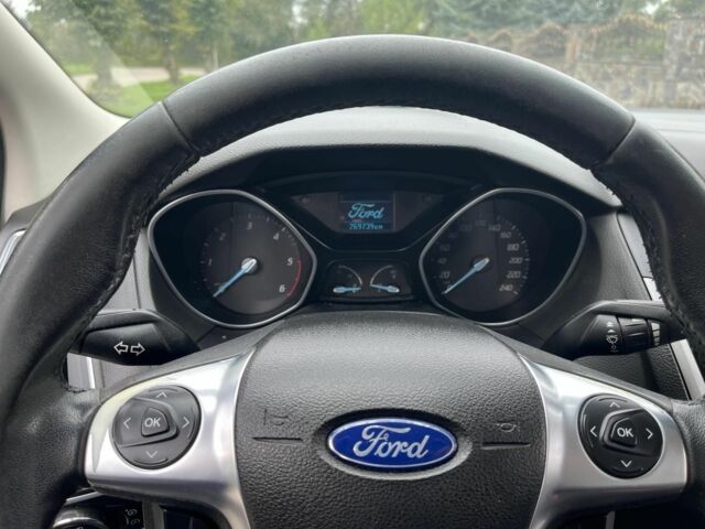 Сірий Форд Фокус, об'ємом двигуна 1.6 л та пробігом 250 тис. км за 6600 $, фото 19 на Automoto.ua