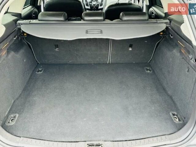 Сірий Форд Фокус, об'ємом двигуна 1.6 л та пробігом 235 тис. км за 8200 $, фото 19 на Automoto.ua