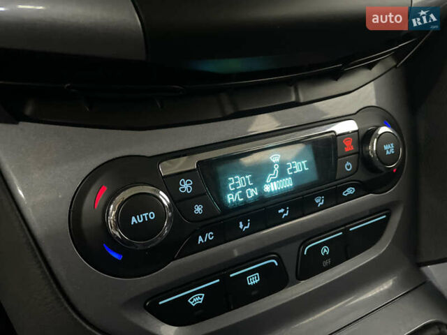 Сірий Форд Фокус, об'ємом двигуна 1.6 л та пробігом 242 тис. км за 8450 $, фото 29 на Automoto.ua