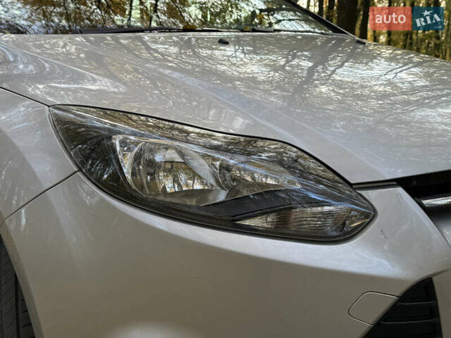 Серый Форд Фокус, объемом двигателя 2 л и пробегом 265 тыс. км за 6900 $, фото 10 на Automoto.ua