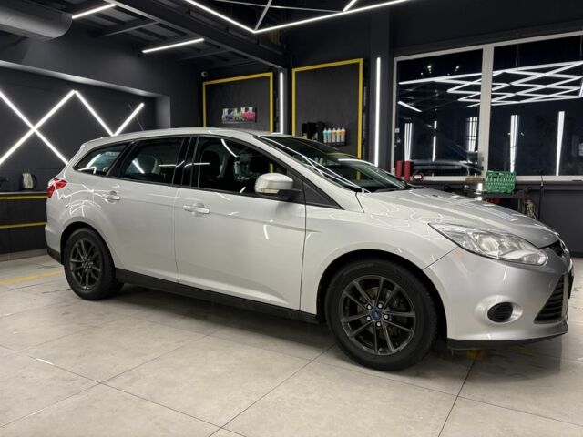 Серый Форд Фокус, объемом двигателя 1.6 л и пробегом 271 тыс. км за 6999 $, фото 3 на Automoto.ua