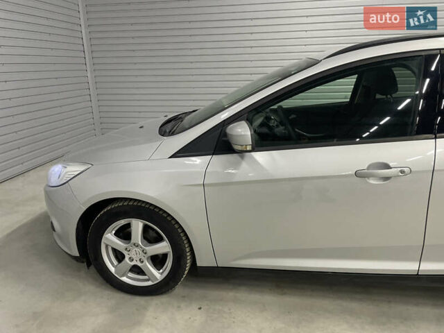 Серый Форд Фокус, объемом двигателя 1.6 л и пробегом 232 тыс. км за 7850 $, фото 23 на Automoto.ua