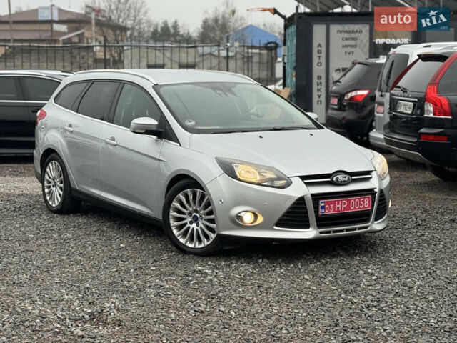 Серый Форд Фокус, объемом двигателя 2 л и пробегом 180 тыс. км за 8950 $, фото 3 на Automoto.ua