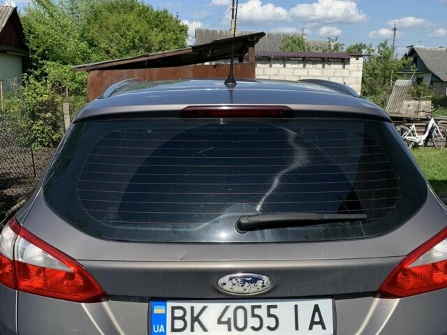 Сірий Форд Фокус, об'ємом двигуна 1.6 л та пробігом 250 тис. км за 7023 $, фото 3 на Automoto.ua