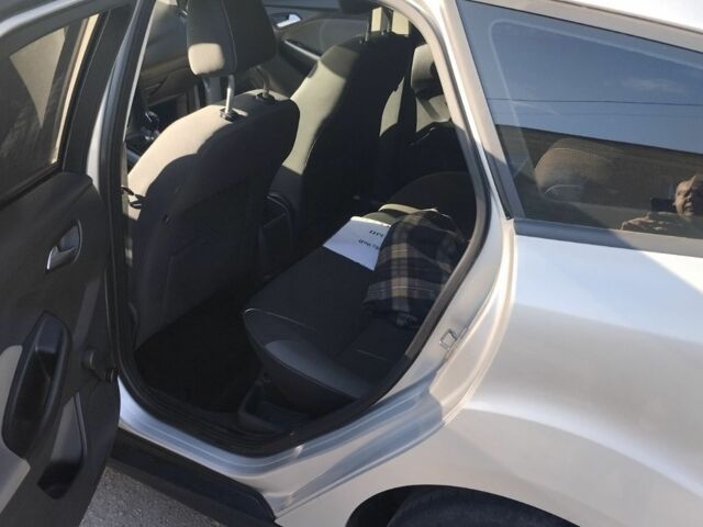 Серый Форд Фокус, объемом двигателя 1.6 л и пробегом 279 тыс. км за 6500 $, фото 3 на Automoto.ua