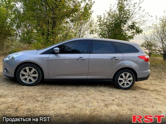 Сірий Форд Фокус, об'ємом двигуна 1.6 л та пробігом 225 тис. км за 8500 $, фото 1 на Automoto.ua