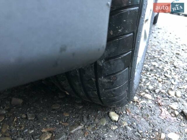 Серый Форд Фокус, объемом двигателя 1.6 л и пробегом 209 тыс. км за 7500 $, фото 18 на Automoto.ua