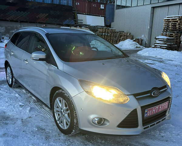 Серый Форд Фокус, объемом двигателя 1.6 л и пробегом 245 тыс. км за 8450 $, фото 17 на Automoto.ua