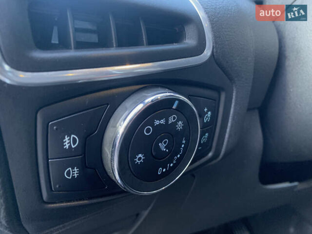 Форд Фокус 2013 в Ровно на Automoto.ua Серый Форд Фокус, объемом двигателя 1.6 л и пробегом 236 тыс. км за 7950 $, фото 41 на Automoto.ua