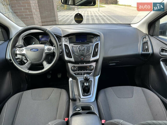 Форд Фокус 2013 у Стрые на Automoto.ua Сірий Форд Фокус, об'ємом двигуна 1.6 л та пробігом 217 тис. км за 8350 $, фото 122 на Automoto.ua