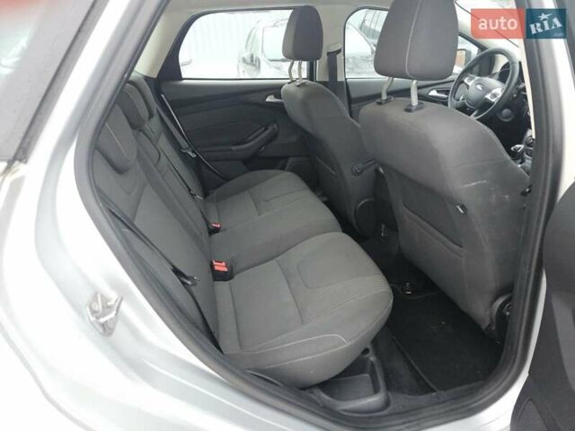 Сірий Форд Фокус, об'ємом двигуна 1.6 л та пробігом 231 тис. км за 7850 $, фото 18 на Automoto.ua