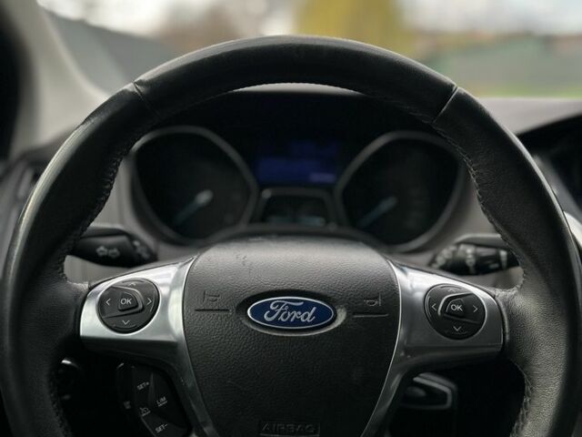 Серый Форд Фокус, объемом двигателя 1.6 л и пробегом 286 тыс. км за 6500 $, фото 6 на Automoto.ua