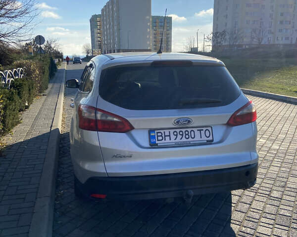 Серый Форд Фокус, объемом двигателя 1.56 л и пробегом 260 тыс. км за 5500 $, фото 5 на Automoto.ua